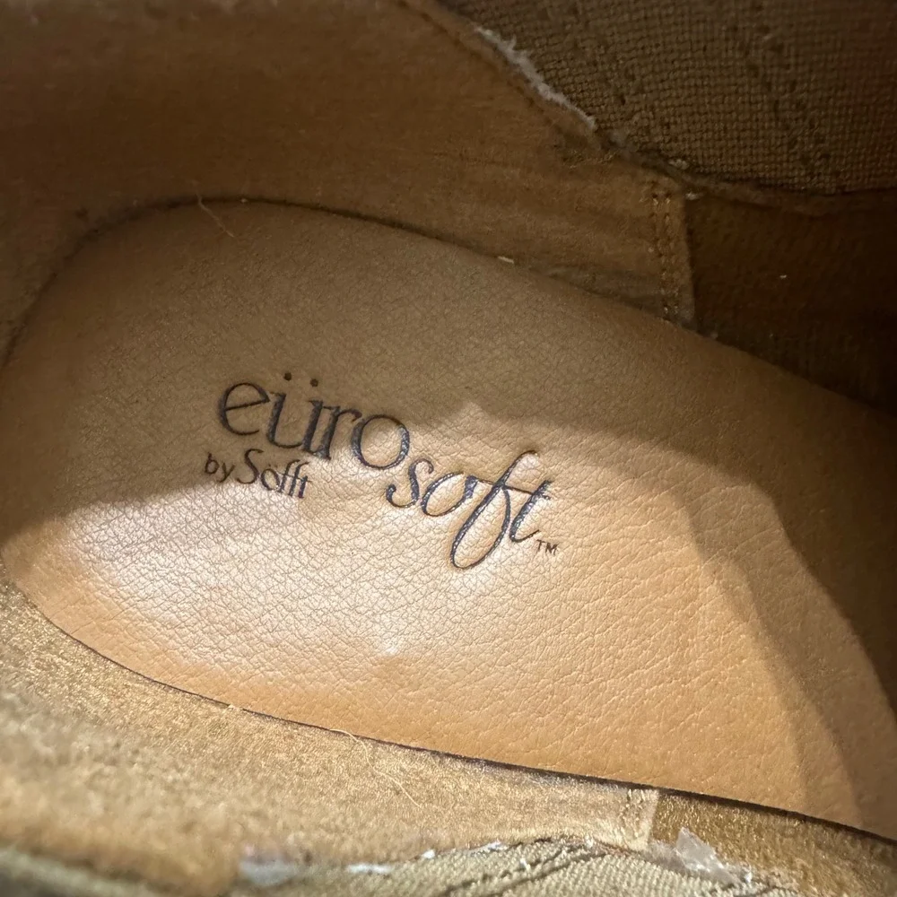 Eurosoft Ankle Boots Womens 8.5M Tan Fair Brogue Wingtip Stacked Heel Booties